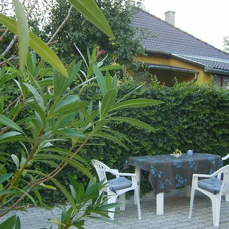 Irini Panzio Gæstehus 2*