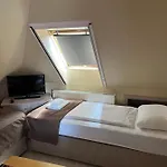 Irini Panzio 3*