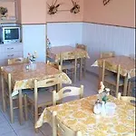 Irini Panzio Pensión 3*