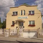 Irini Panzio Pensión