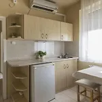 Pensión Irini Panzio 3*