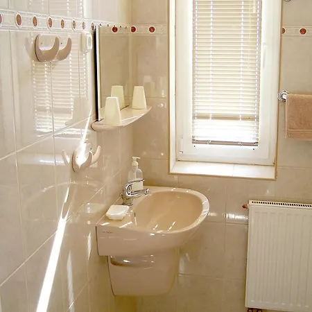 Irini Panzio 게스트하우스 3*